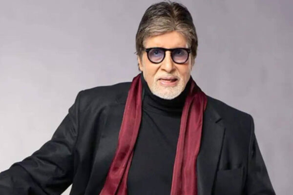 Amitabh Bachchan did not take any money from Vidhu Vinod Chopra for 'Eklavya', paid for his own chartered flight, hotel room when it cost Rs 65000 more than the allocated budget |