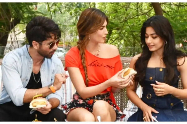 ‘Cocktail 2’ Twitter review: Shahid Kapoor, Kriti Sanin, Rashmika Mandanna starrer divides netizens over its 'triangle' love story | Hindi Movie News