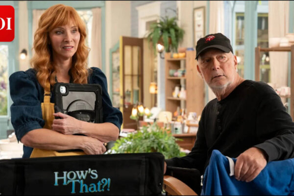The Comeback: James Burrows’ last monologue with Lisa Kudrow from ‘The Comeback’ in May resurfaces: 'Only humans can turn pain into a joke' |