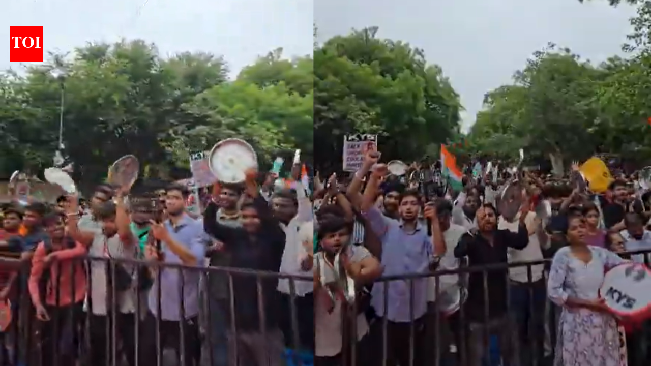 'Stand with us': With thalis in hand, CJP supporters continue protest at Jantar Mantar, urge farmers to join agitation | Delhi News