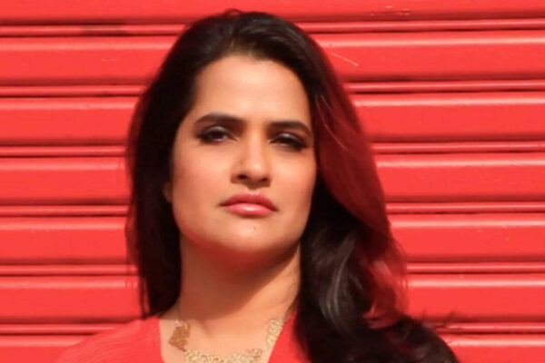 'Is man making love to himself?' : Sona Mohapatra says Bollywood heartbreak songs are 'reserved for men'; calls out gender bias | Hindi Movie News