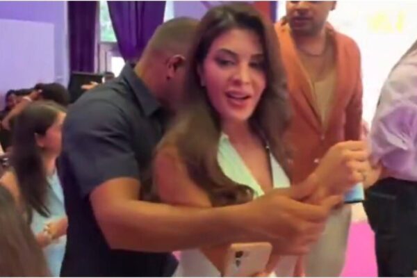 'Bina touch kiye protect kar': Jacqueline Fernandez’s bodyguard sparks fierce online debate after restraining her from fans and grabbing her wrist | Hindi Movie News