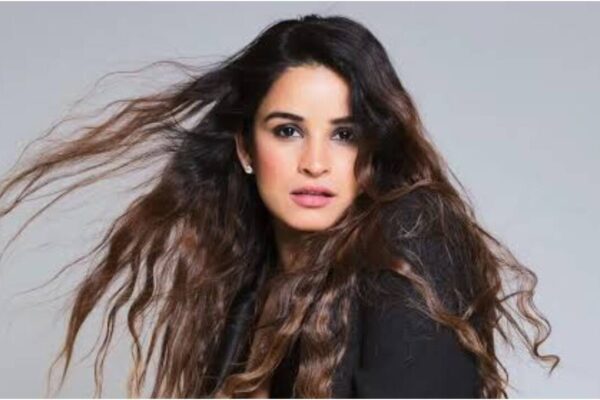 Haunted 3D’: Chetna Pande opens up about how ‘Haunted 3D’ changed her life after the 'worst six months': "It feels unbelievable" | Hindi Movie News
