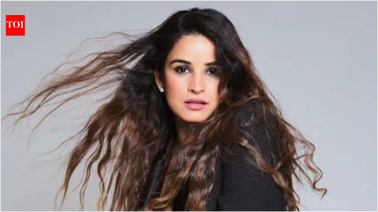 Haunted 3D’: Chetna Pande opens up about how ‘Haunted 3D’ changed her life after the 'worst six months': "It feels unbelievable" | Hindi Movie News