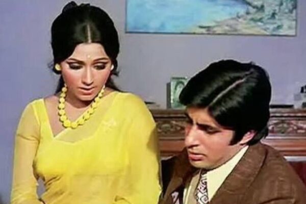 Bindu: 'Spat paan on Amitabh Bachchan's shirt,' Bindu says the actor thought of quitting Bollywood: 'His films were flopping, Allahabad ka ticket wapas katwana padega' | Hindi Movie News