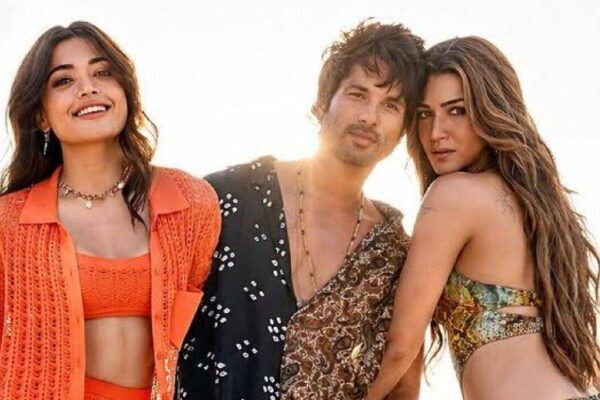 Cocktail 2 Full Movie Collection: 'Cocktail 2' box office collection Day 8 [LIVE]: Can Shahid Kapoor starrer cross Rs 75 crore as Akshay Kumar's 'Welcome to the Jungle' opens today? | Hindi Movie News