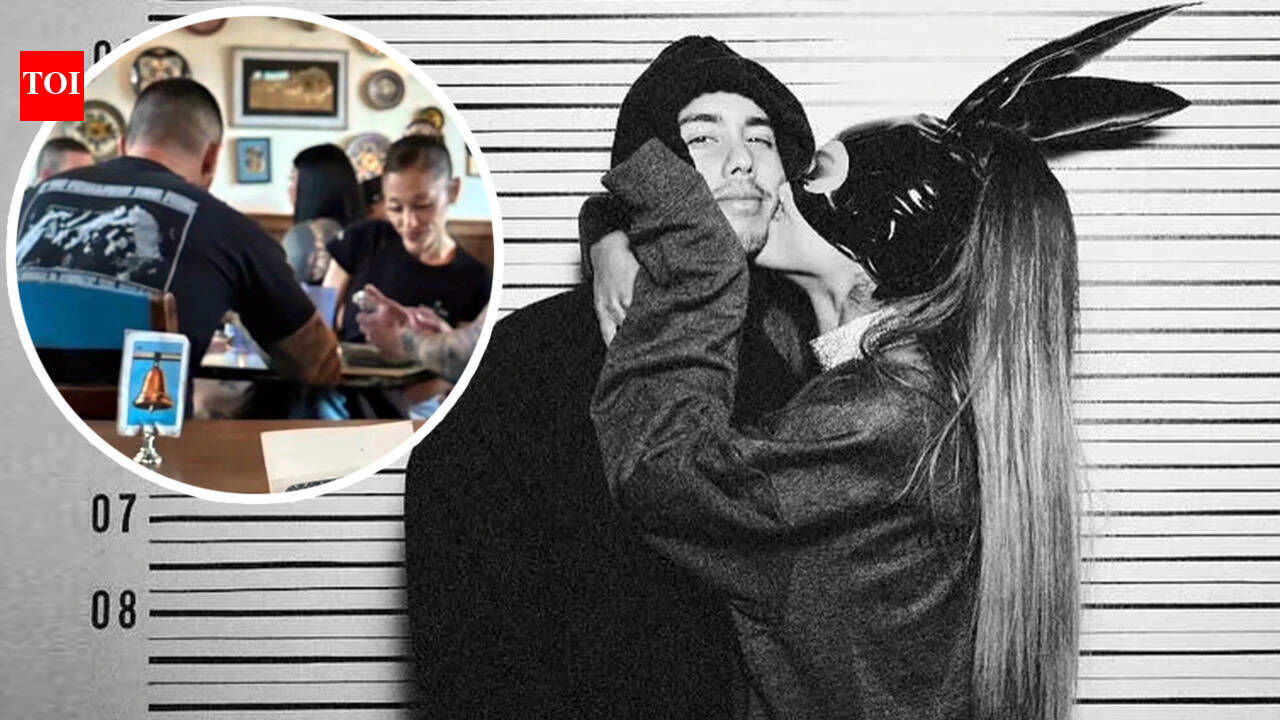 Ariana Grande reunites with ex-boyfriend Ricky Alvarez in Texas; spark romance buzz after singer's split from 'Wicked' co-star Ethan Slater - PICS﻿ |