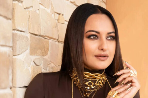 Sonakshi Sinha: 'I am very happy in my own life and my own little bubble': After the success of 'System', Sonakshi Sinha on prioritizing life over uninspiring scripts | Hindi Movie News