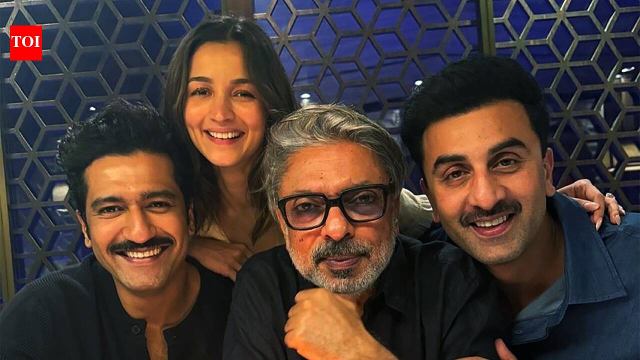 Sanjay Leela Bhansali: After death of worker on Sanjay Leela Bhansali's 'Love And War' set, FWICE demands better working conditions, compensation of Rs 50 lakhs: 'Instead of 12 hours, 16-18 hours of work is done' | Hindi Movie News