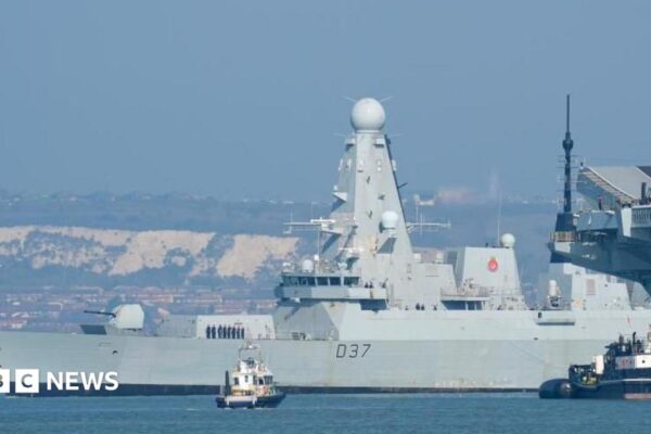 Navy will build hybrid warships instead of replacing ageing destroyers