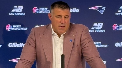 Mike Vrabel announces ‘devastating’ Patriots news amid Dianna Russini scandal: 'Awful...'
