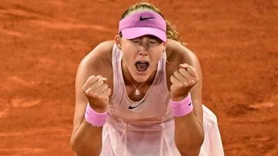 Teenager and qualifier set up women’s final
