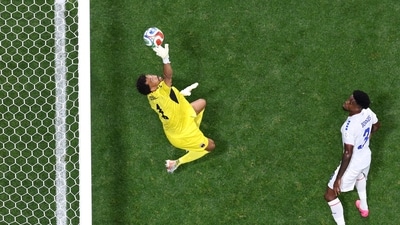 Vozinha, Cape Verde goalkeeper who kept Spain at bay, plays in Portugal’s second division; father a military man