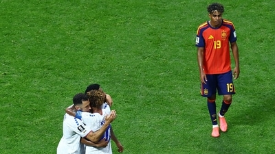 Spain lose their identity, stray from blueprint of success with baffling tactics before turning to Yamal