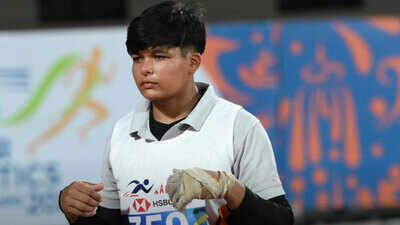 Farmer's daughter Anushka Yadav scripts history in athletics, becomes India's youngest national record holder | More sports News