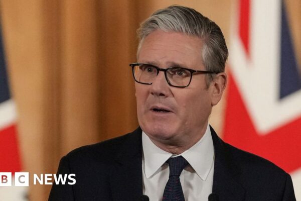 Leadership uncertainty 'enormously disruptive', former top civil servant warns