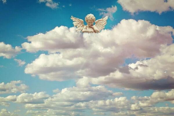 5 beautiful signs your guardian angel may be trying to reach you