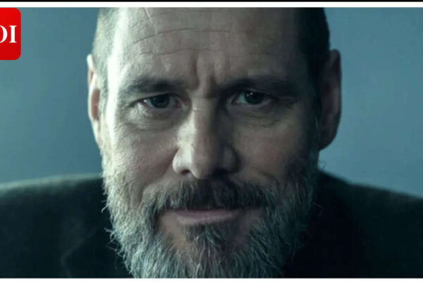 Quote of the day by Jim Carrey: ‘It's just about letting the universe know what you want and working toward it.. Your job is not to figure out how it's going to happen...’ |