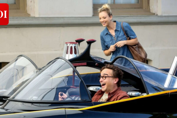 Behind the Scenes of Kaley Cuoco and Johnny Galecki's Emotional Breakup on 'The Big Bang Theory' |
