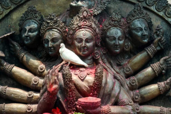 Kamakhya Temple Experience: "She secretly cut my hair while I was shopping": A chilling experience near Kamakhya Temple and why I felt it was ominous