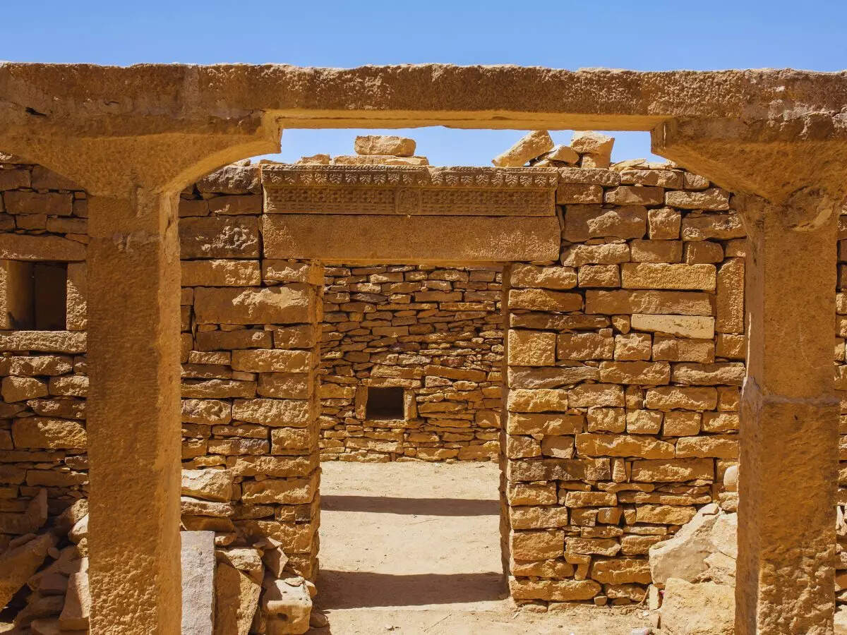 Honest Review: When I visited Asia’s most haunted Kuldhara Village in Rajasthan, my phone and camera stopped working and.... |