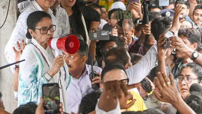 (T)oo (M)uch (C)haos? Mamata Banerjee's party faces its biggest crisis — Latest developments | India News