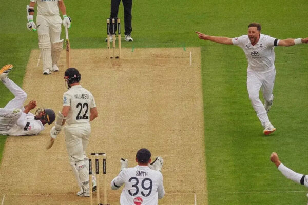 New Zealand 61/6 in 19.2 Overs | ENG vs NZ, 1st Test Day 2 Live: England eye first innings lead after Ollie Robinson's dream return rocks New Zealand