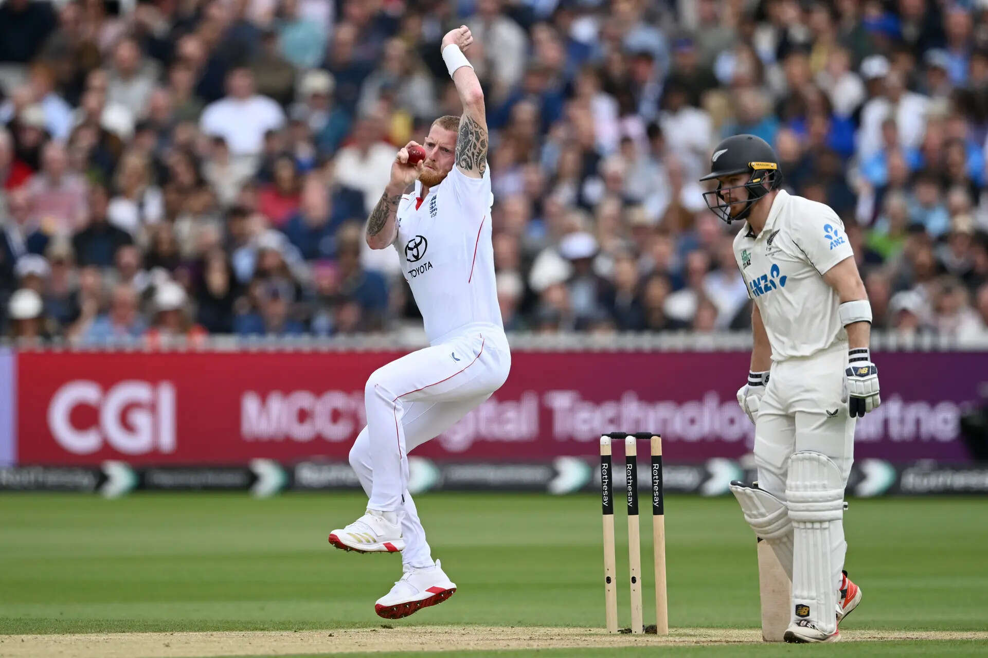 New Zealand 134/9 in 39.2 Overs | ENG vs NZ Live, 1st Test Day 4: Ben Stokes strikes; Devon Conway departs as NZ goes seven down