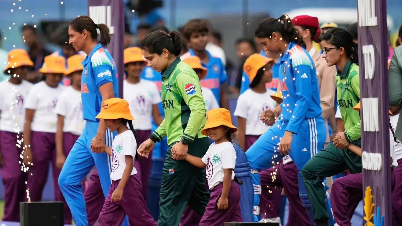 India vs Pakistan Live Score, Women's T20 World Cup 2026: Harmanpreet Kaur's India favourites against Fatima Sana's Pakistan