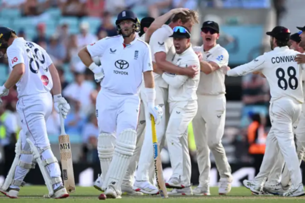 England 200/9 in 56.2 Overs | England vs New Zealand 2nd Test Live: Host's last hope Joe Root falls in morning session