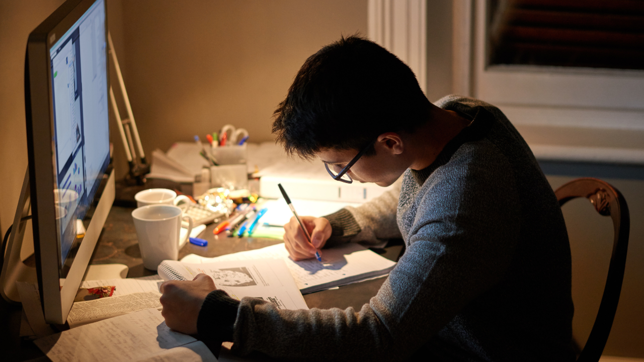 Teacher reveals 6 habits shared by top-performing students