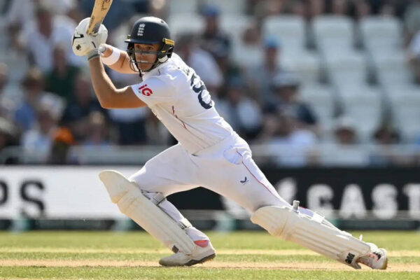 England 234/5 in 51.0 Overs