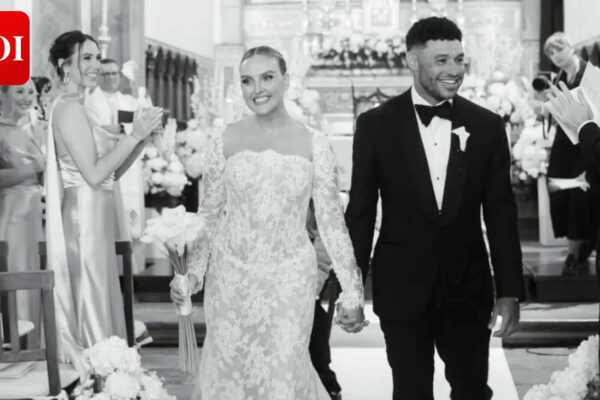 Perrie Edwards Wedding: Perrie Edwards marries Alex Oxlade-Chamberlain as Little Mix bandmates reunite in Portugal; the singer shares their first pictures | English Movie News