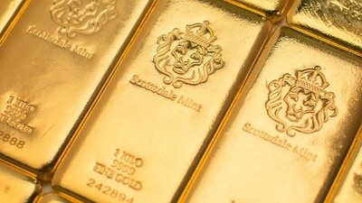 Gold declines as uncertainty surrounds progress in US-Iran talks