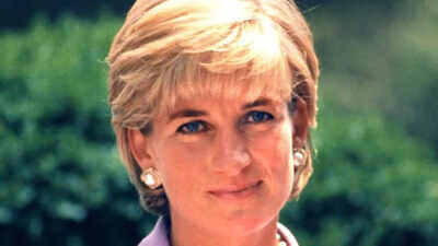 Quote of the day by Princess Diana: “Carry out a random act of kindness, with no expectation of reward, safe in the knowledge that one day someone...” | World News