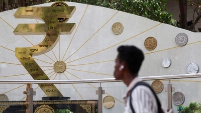 Govt makes exemptions in foreign investments to attract dollar inflow