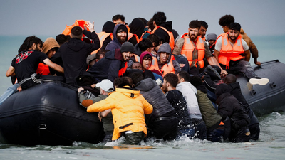 UK records over 50,000 missing illegal migrants, including 1,200 foreign offenders: Report | World News