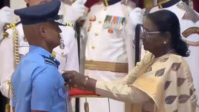 Chakra: Gallantry awards: President Murmu honours 51 winners; Gaganyaan astronaut among Kirti Chakra recipients