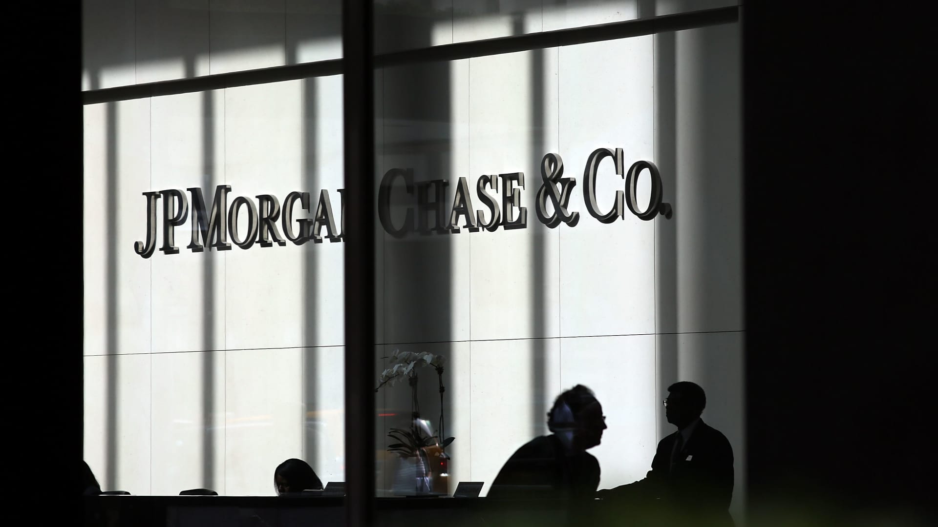 Stocks making the biggest moves premarket: JPM, BAC, IBM, AAPL