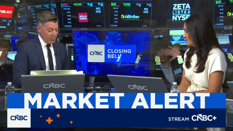 Goldman Sachs creates private markets platform to court rich investors