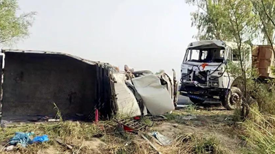37,164 killed on 6,358 ‘black corridors’ of NHs in 3 yrs: Road ministry | India News