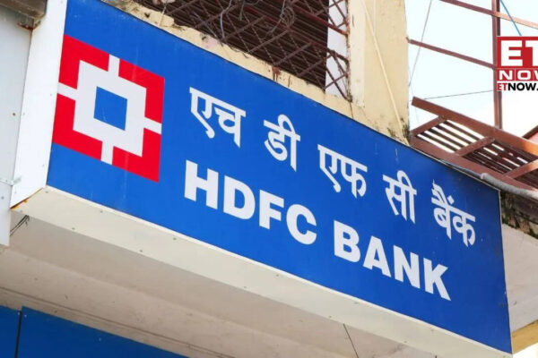 HDFC Bank share price slips 1% after bank penalises three top executives in MSRDC case - Markets