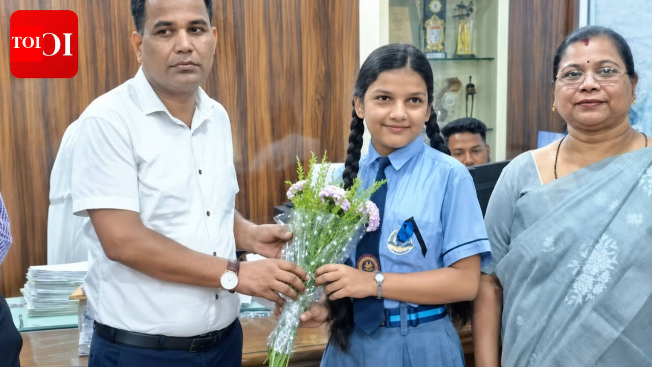 Meet Mahima Rajput: A 14-year-old Chhattisgarh student selected for the international space mission 'ShakthiSAT' |