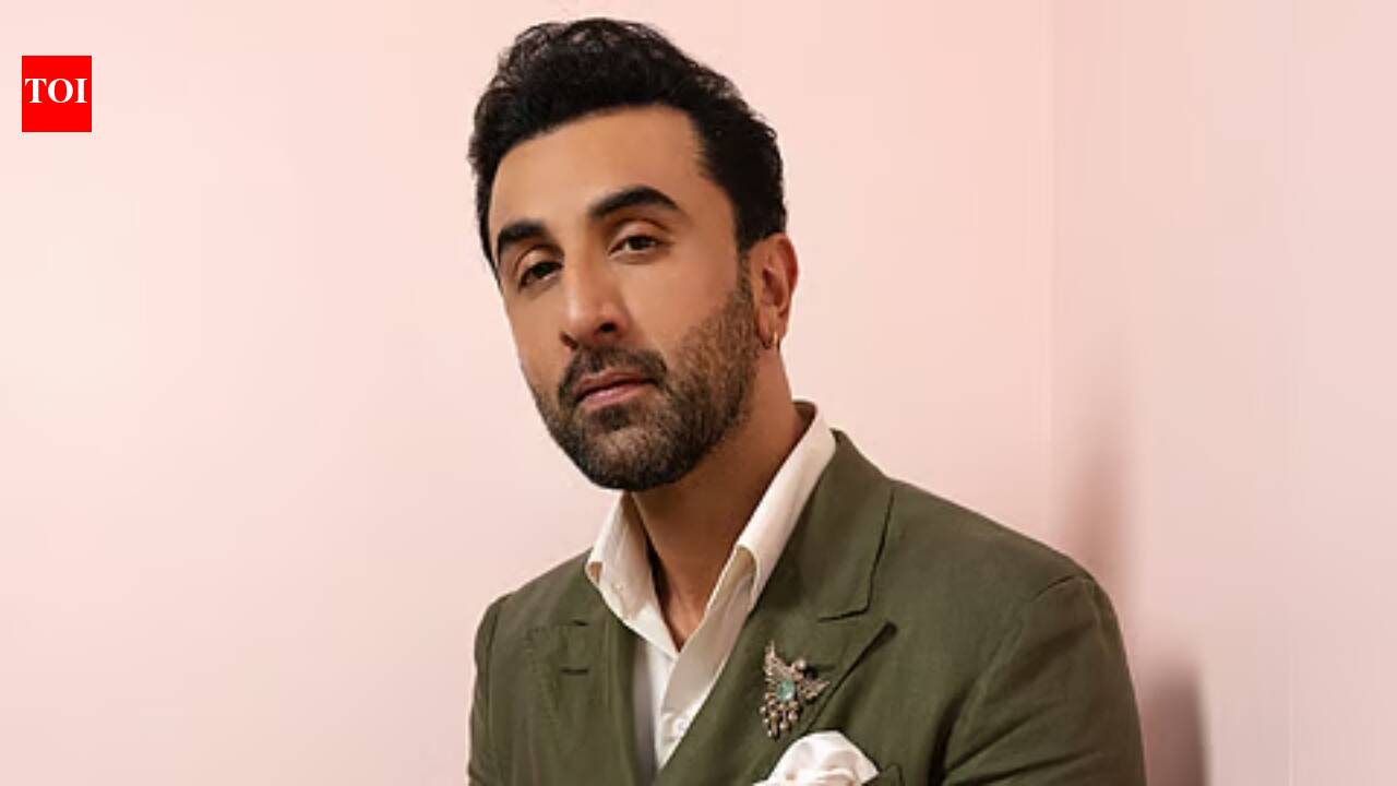 Ranbir Kapoor is the most educated member of the Kapoor family? The actor once said, 'My mom was screaming with joy' |