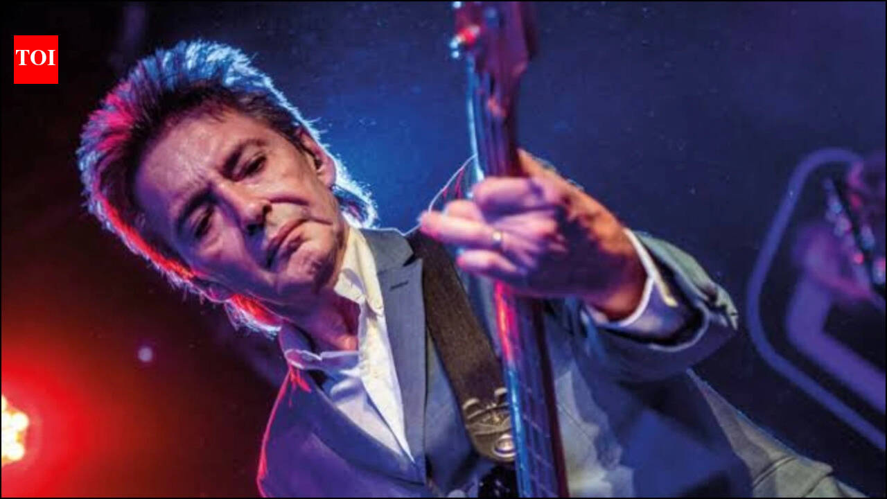 Former 'The Jam' member Bruce Foxton reveals Parkinson’s diagnosis at 70: ‘I’m determined to do that as well as I possibly can’ |