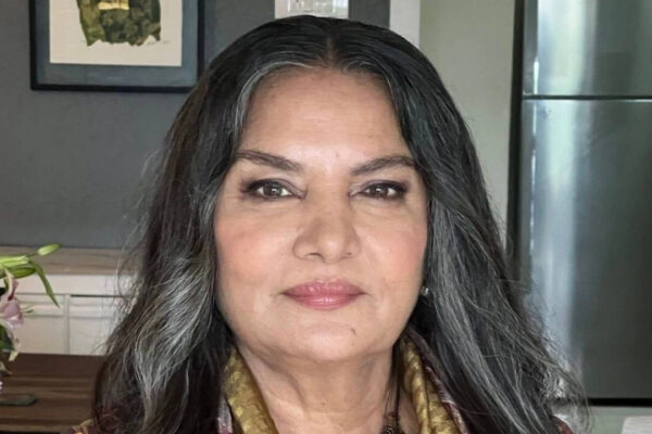 Shabana Azmi reveals how Vijaya Mehta turned forgotten punchlines into unforgettable moments: 'She inevitably messed up the punch line' | Hindi Movie News