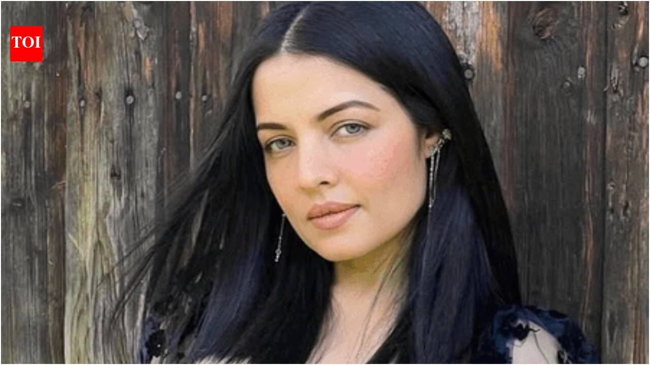 Celina Jaitly Divorce: Celina Jaitly reveals twins read divorce notice written in German; husband suggested she take up cleaning job | Hindi Movie News