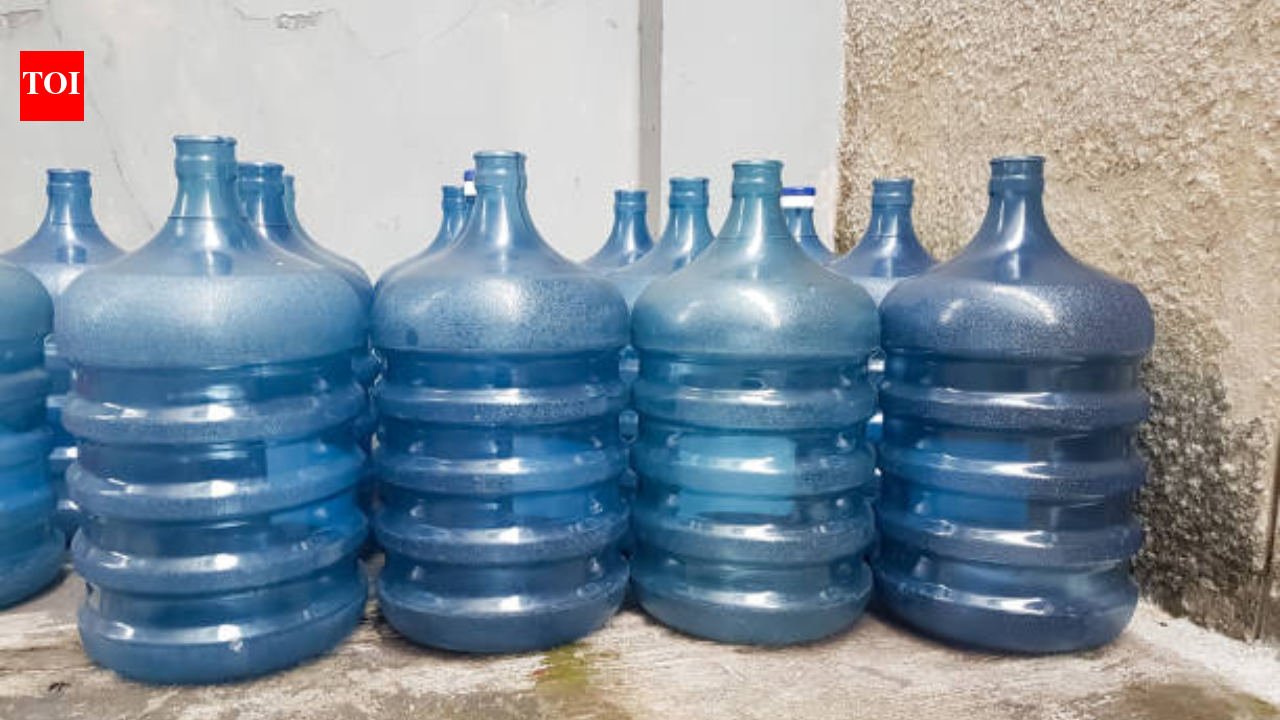 Gut-wrecking E. coli contamination in water bottles: Vomiting and diarrhoea outbreak reported in an Indian village; safety tips to follow when buying 20-litre drinking water cans