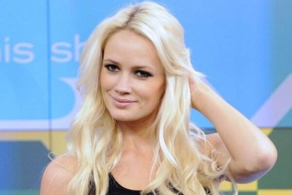 Lauren Bennett Death News: Party Rock Anthem fame Lauren Bennett passes away at 37; G.R.L. members pay tribute, cause of death not disclosed | English Movie News
