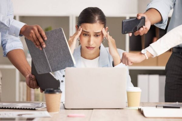 Toxic Work Culture: Candidate loses her job after asking details on working hours and offer letter; netizens bash the firm for toxic behaviour |